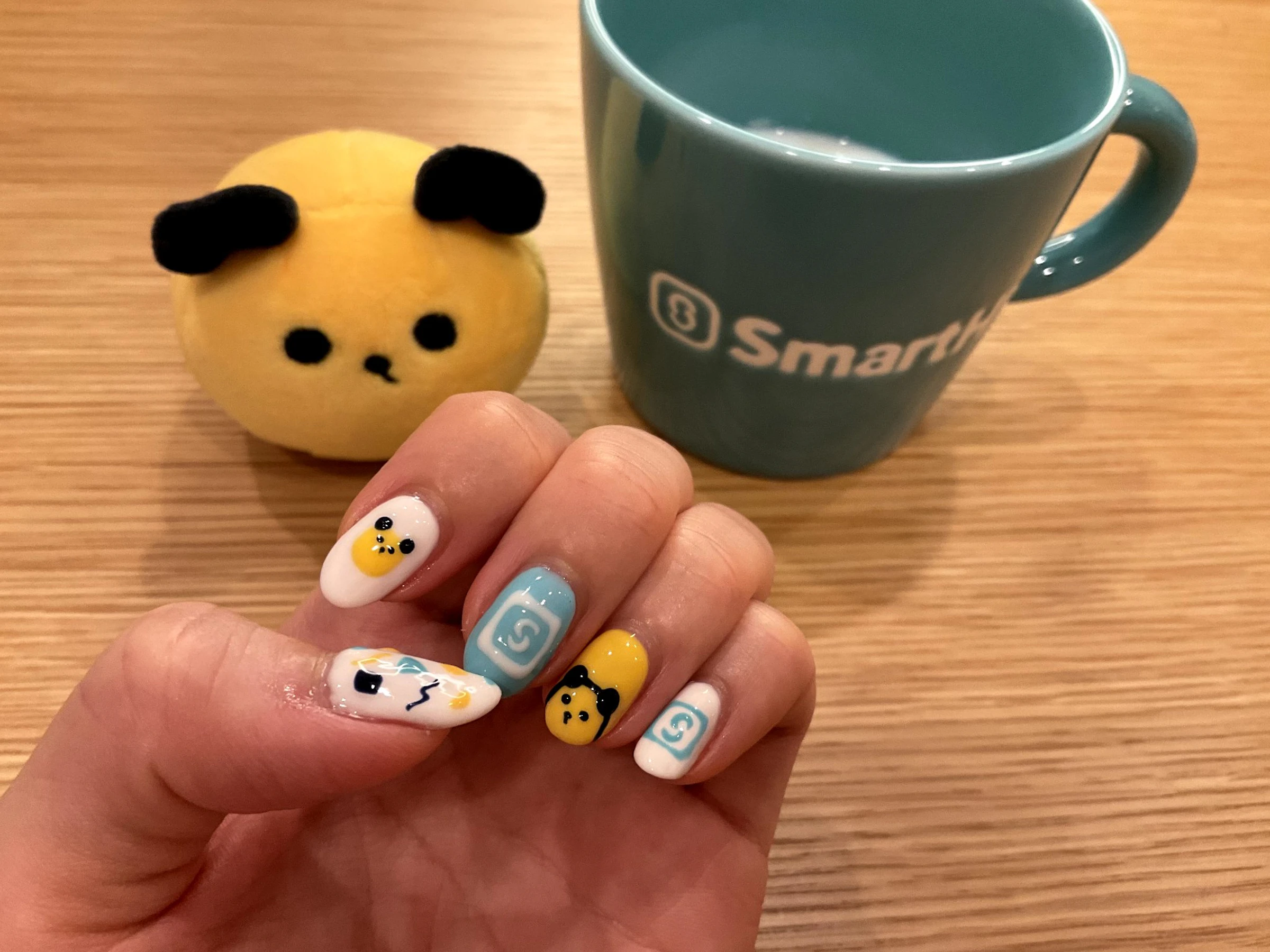 折本さんによるSmartHR×タイミーネイル。PARKをイメージしたネイル