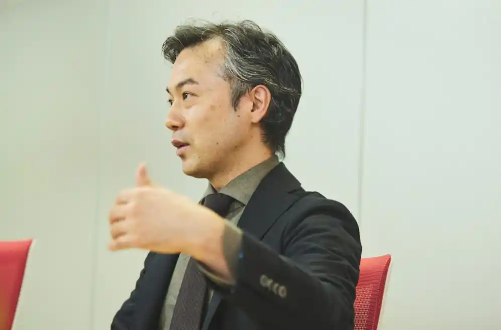 専務取締役 愛甲 祐也さん