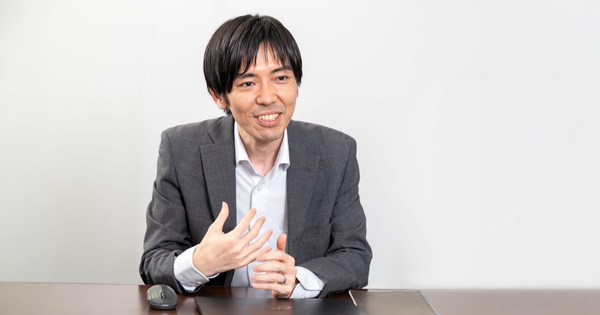 上田裕一さんがお話しされている様子