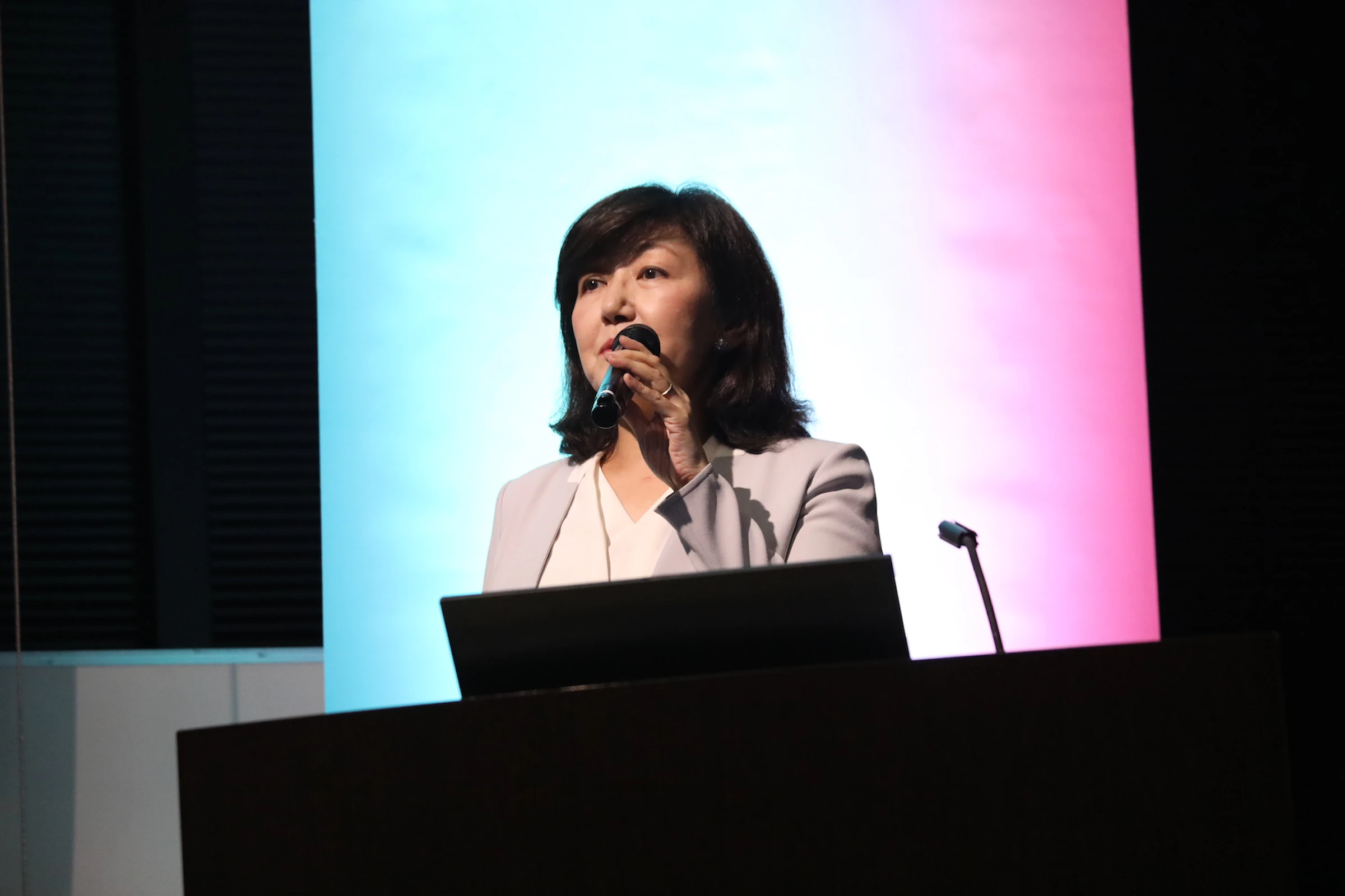 少子化ジャーナリスト / 作家 白河桃子氏