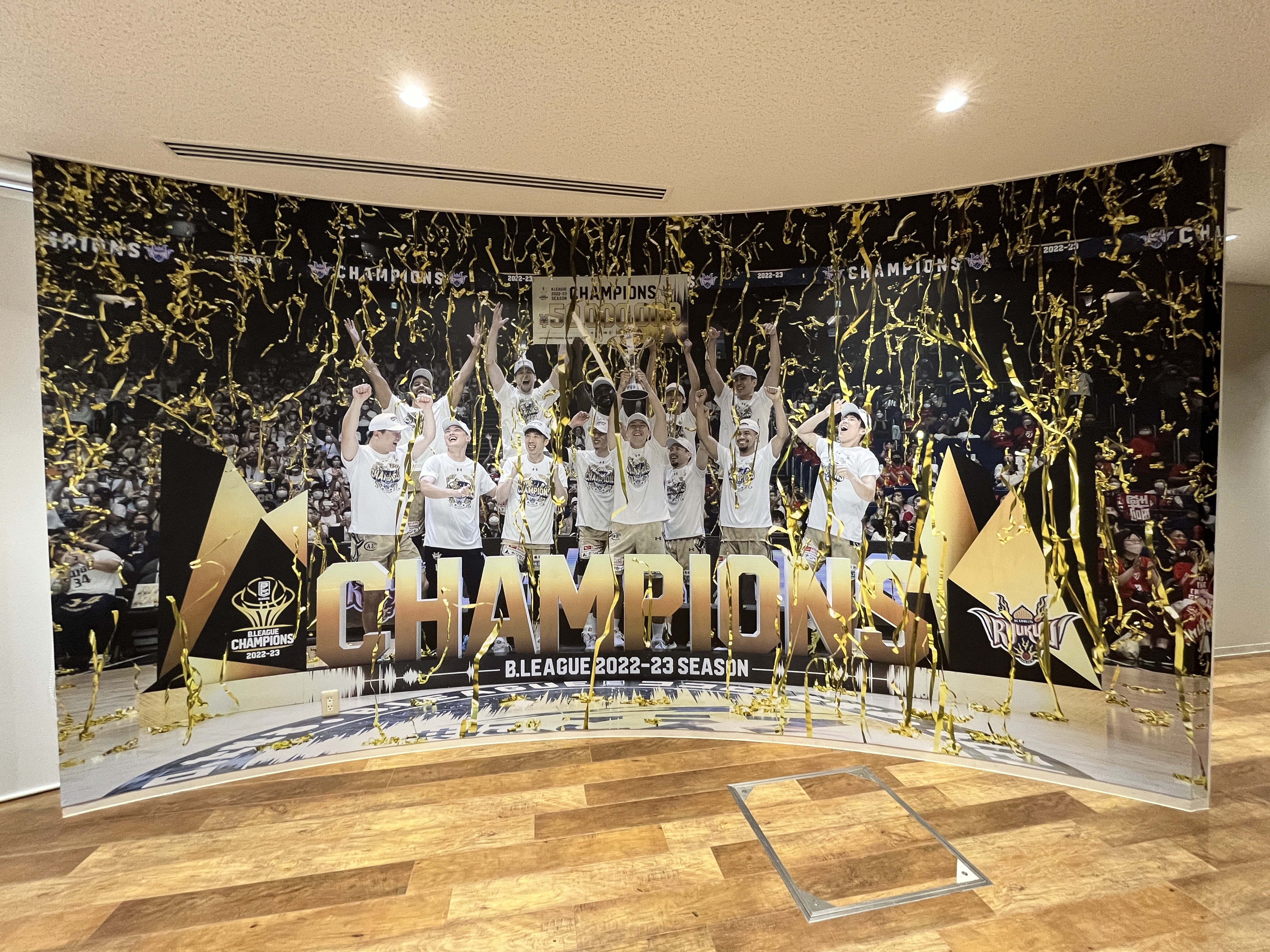 ARENA CAFE」壁面デザイン キングス優勝バージョンへ変更のお知らせ