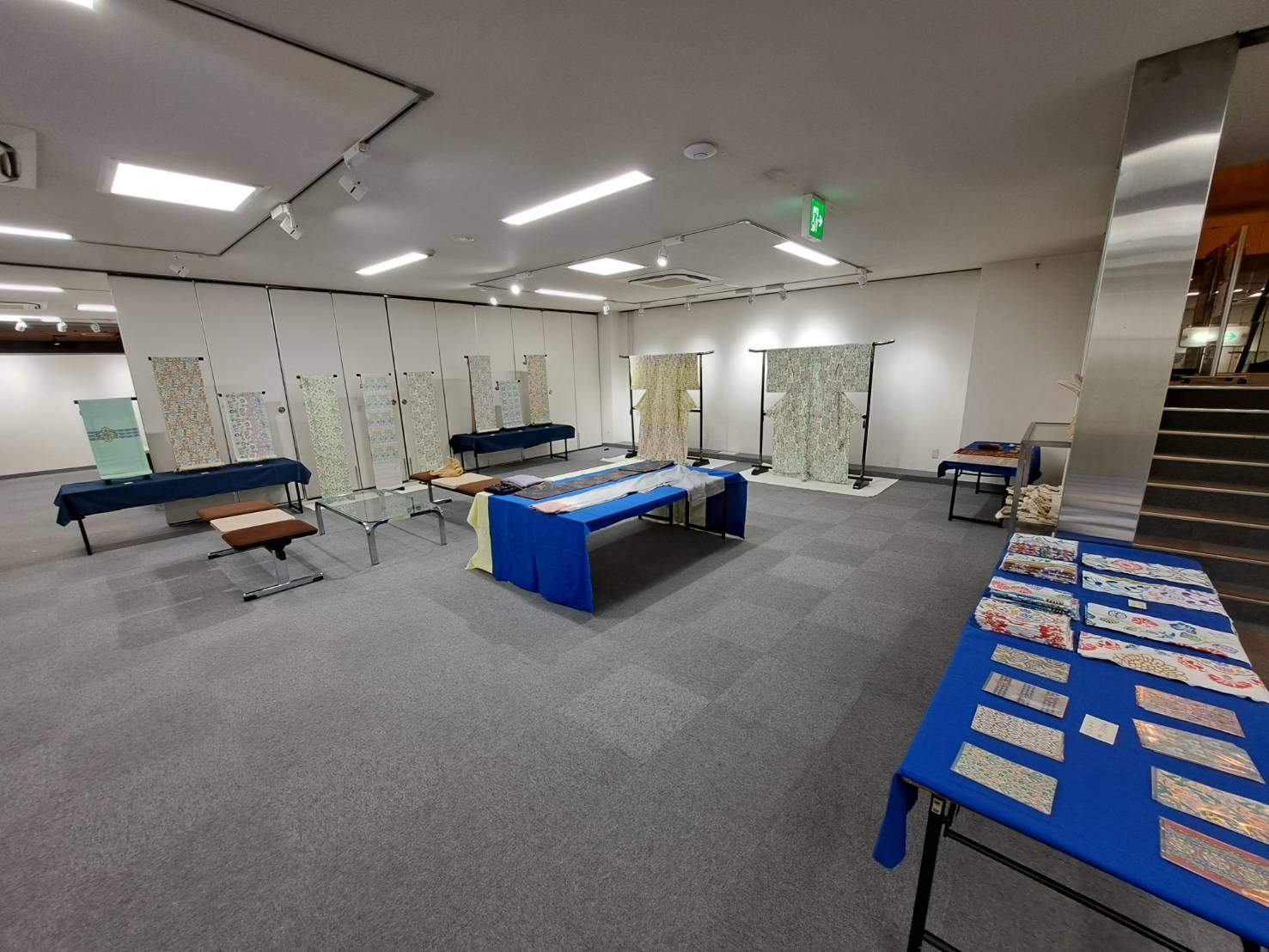 熊本市　アートスペース大宝堂｢紅型で染める琉球の草花｣