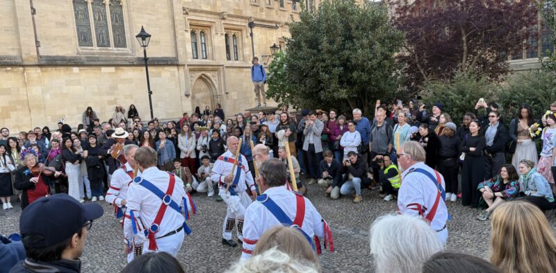 Oxfordのメーデーは、特別の祭典