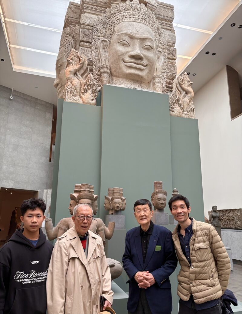 カンボジアのソン・スーベールさんとパリ探訪