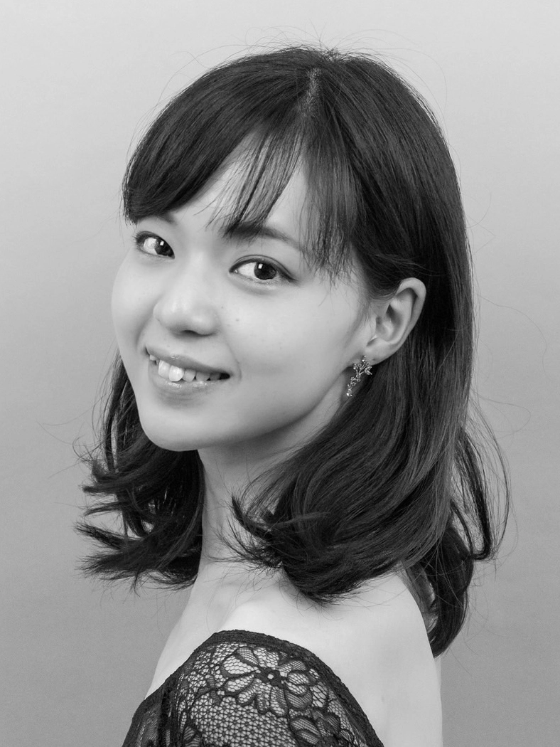 山崎 優子の写真