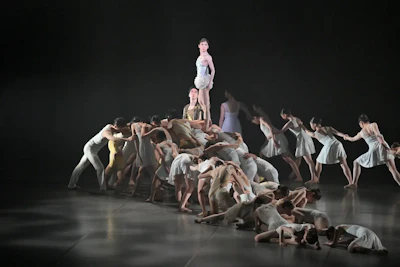 運命が織りなす古典と現代のダブル•ビル - 写真 6