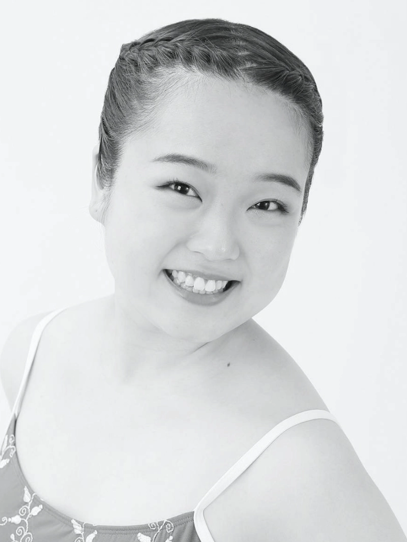 浅野 桃乃の写真