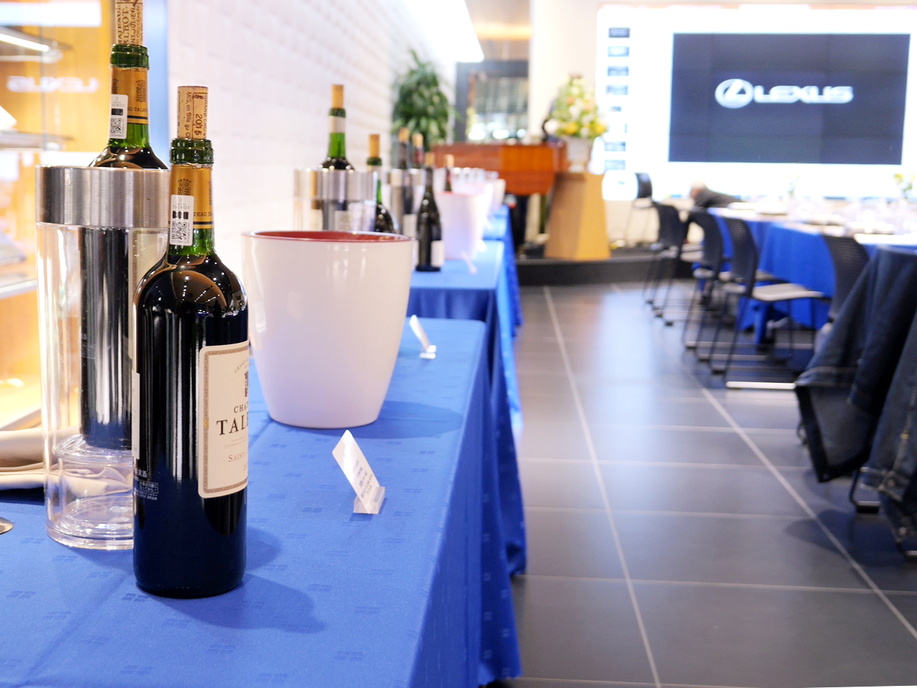 LEXUS ‐ Dealers experience