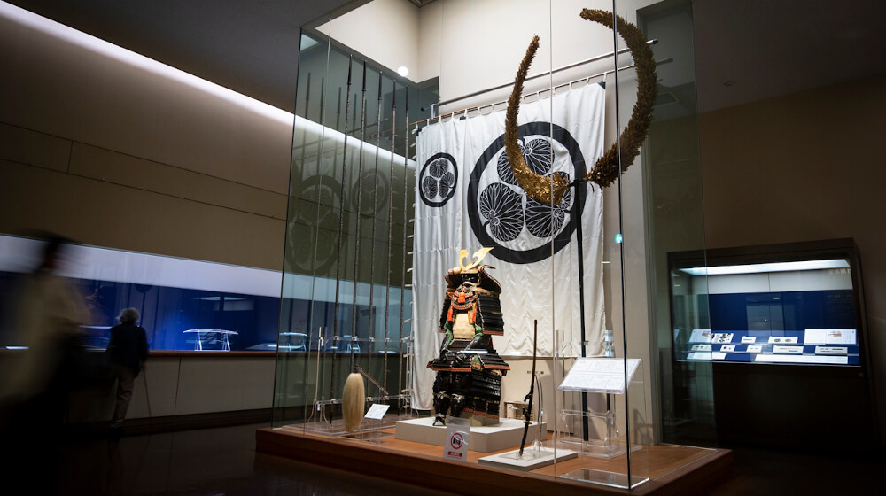 江戸時代前期変形四ツ菱御家紋入り甲冑用鎧櫃リペア扱いジャンク武具本歌難有り当時物 image_20200310140325_158299952