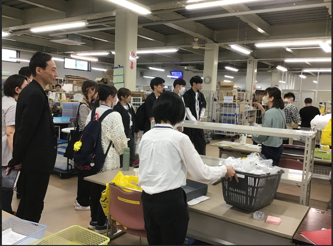 会社見学の様子