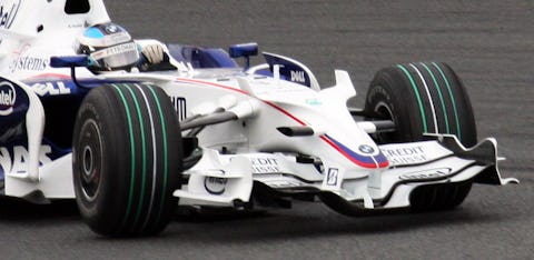 2008年F1日本GPで使用されたオプションタイヤを装着しているF1マシン