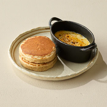 チーズ＆パンケーキの画像