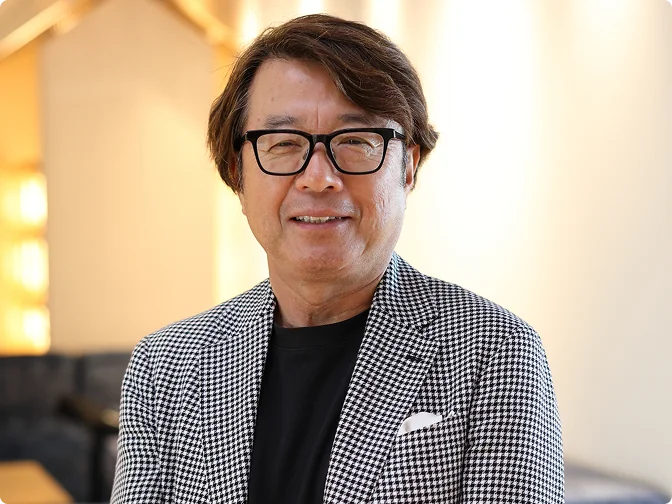 粟田 貴也