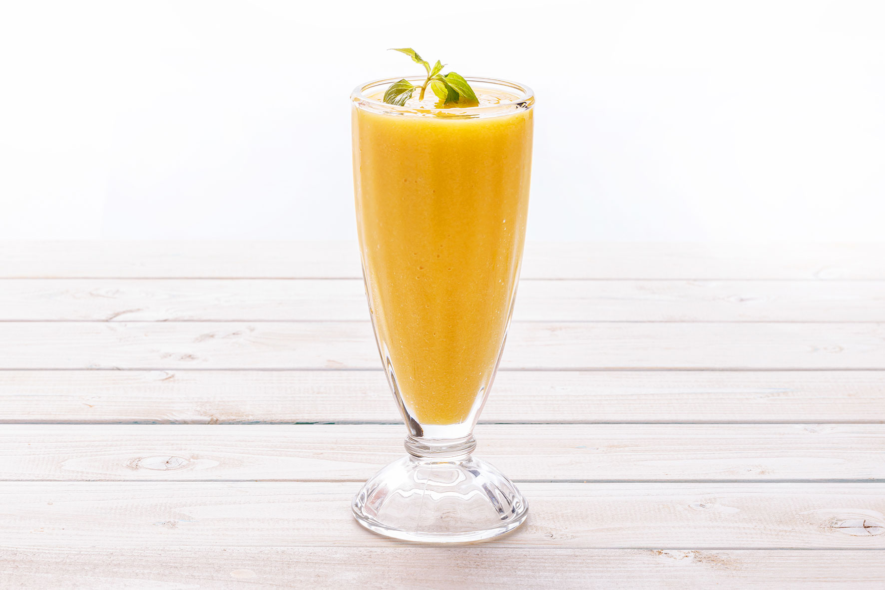 マンゴーパッションスムージー｜ソフトドリンク｜メニュー｜コナズ珈琲