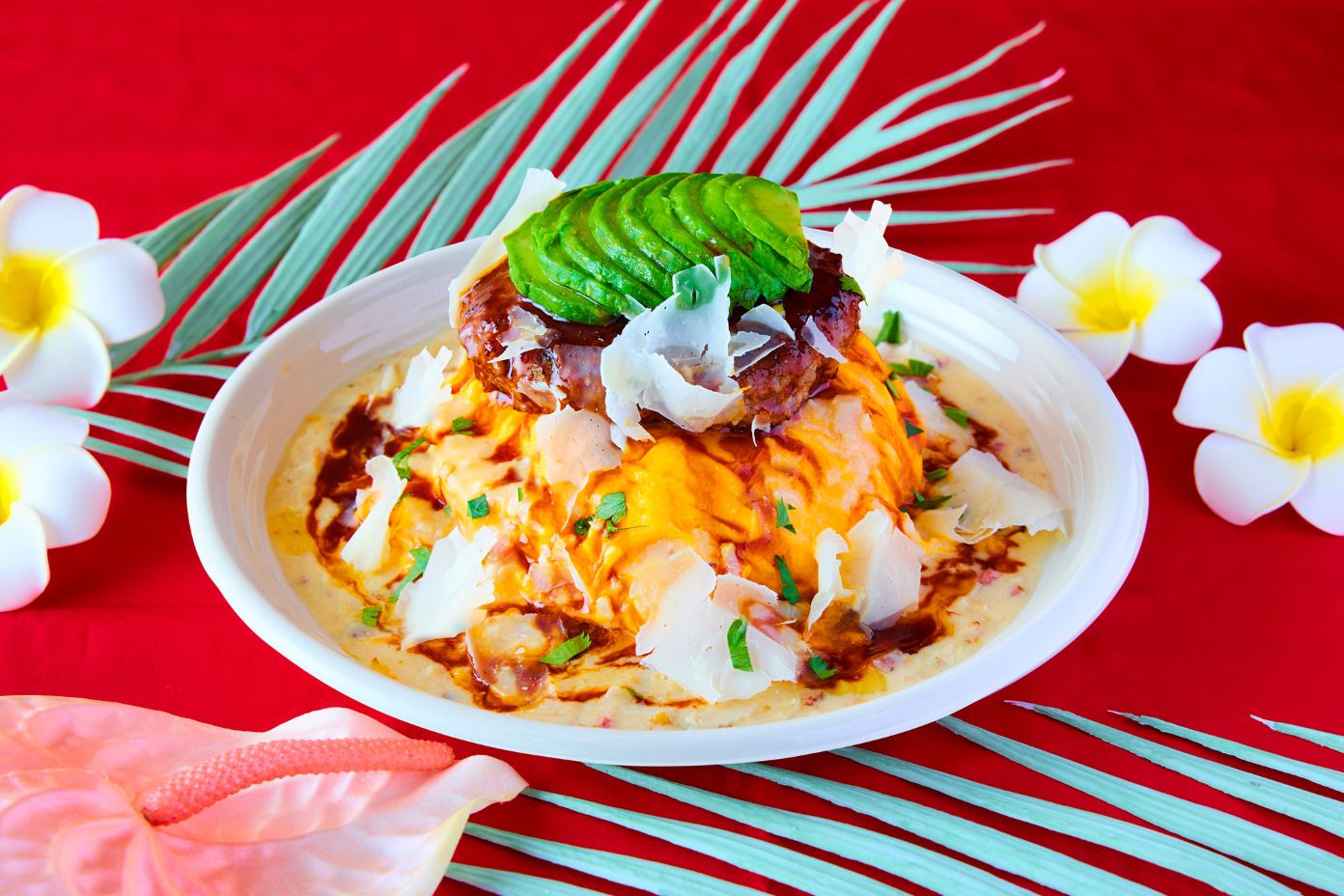 アボカドハンバーグロコモコ｜ハワイアンプレート｜メニュー｜コナズ珈琲