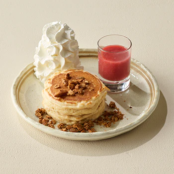 ストロベリーソースパンケーキの画像