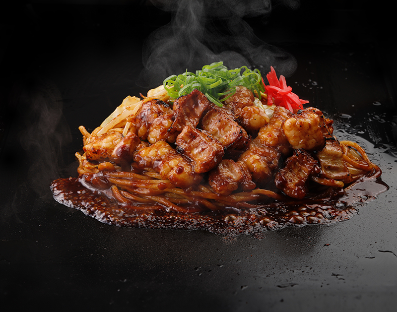 <p>牛ホルモン<br>焼きそば</p>