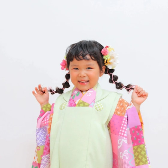 七五三写真撮影の費用・相場はどれくらい?内訳や総額、費用を抑えるコツも解説