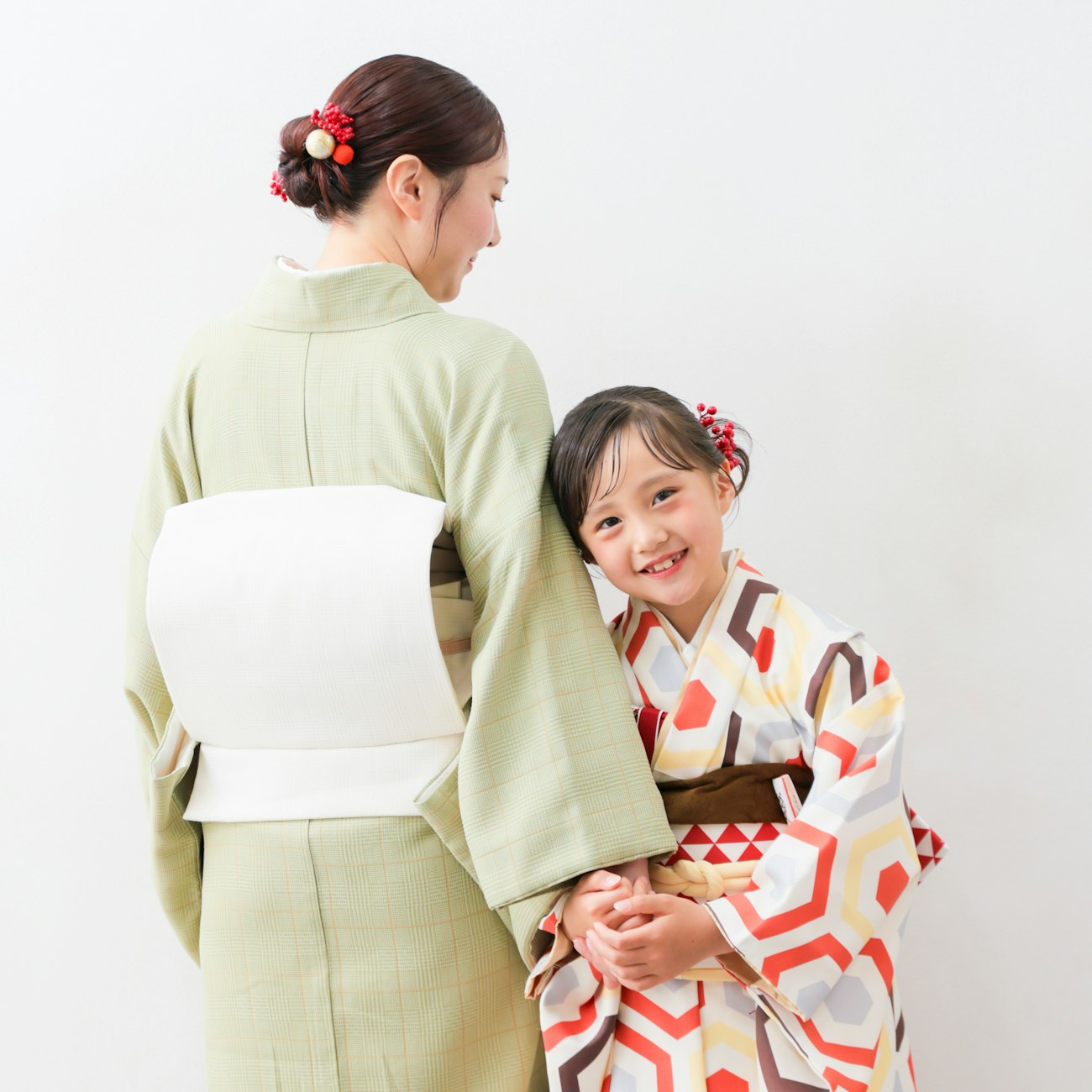 7歳の七五三におすすめの髪型｜前撮りで映えるヘアアレンジと選び方
