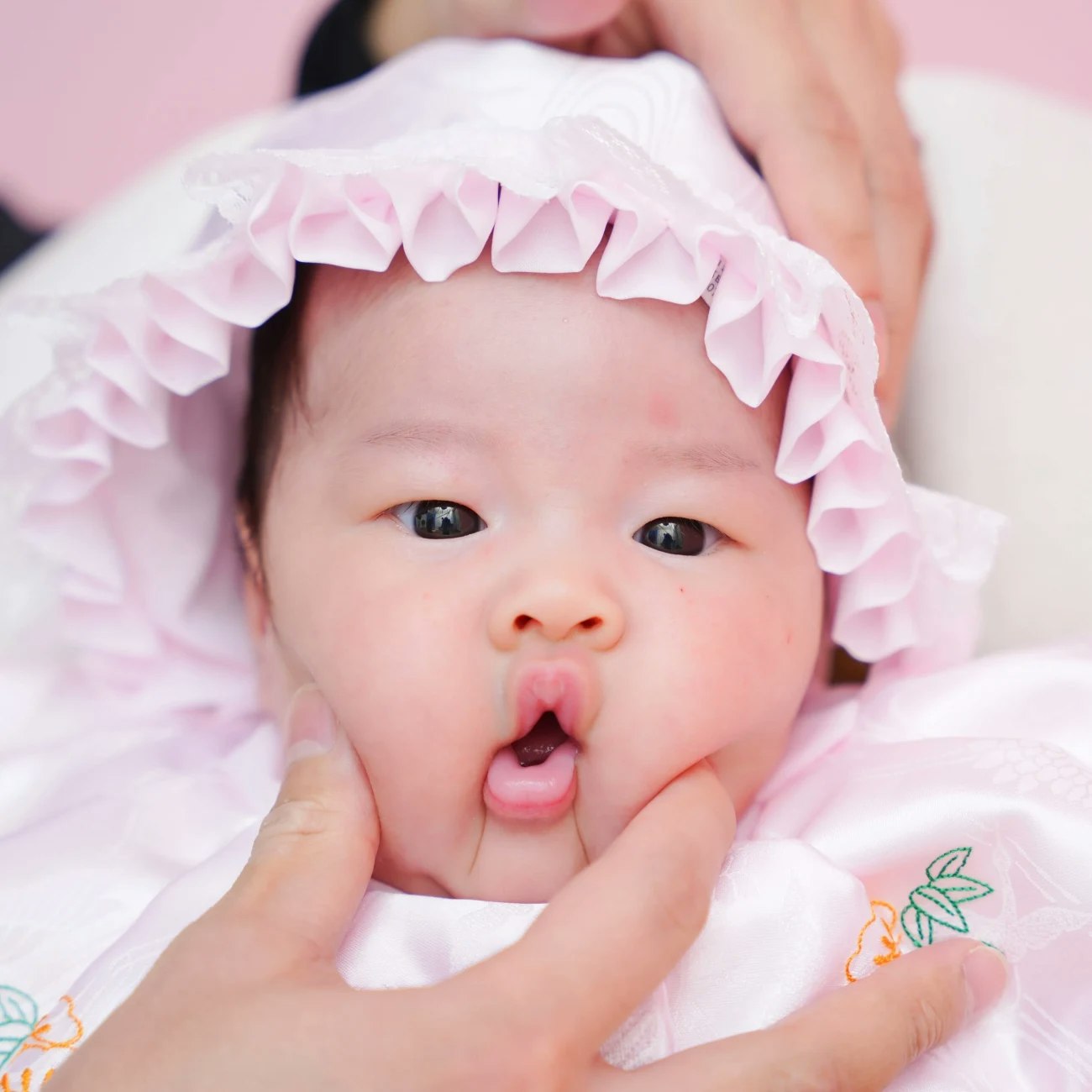 お宮参りの写真は出張撮影?スタジオ?メリットや選び方のポイントを解説