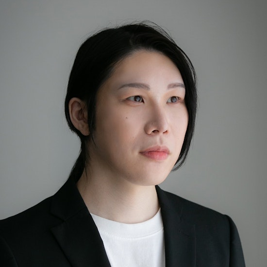 hh0027_HP使用_バストショット.png