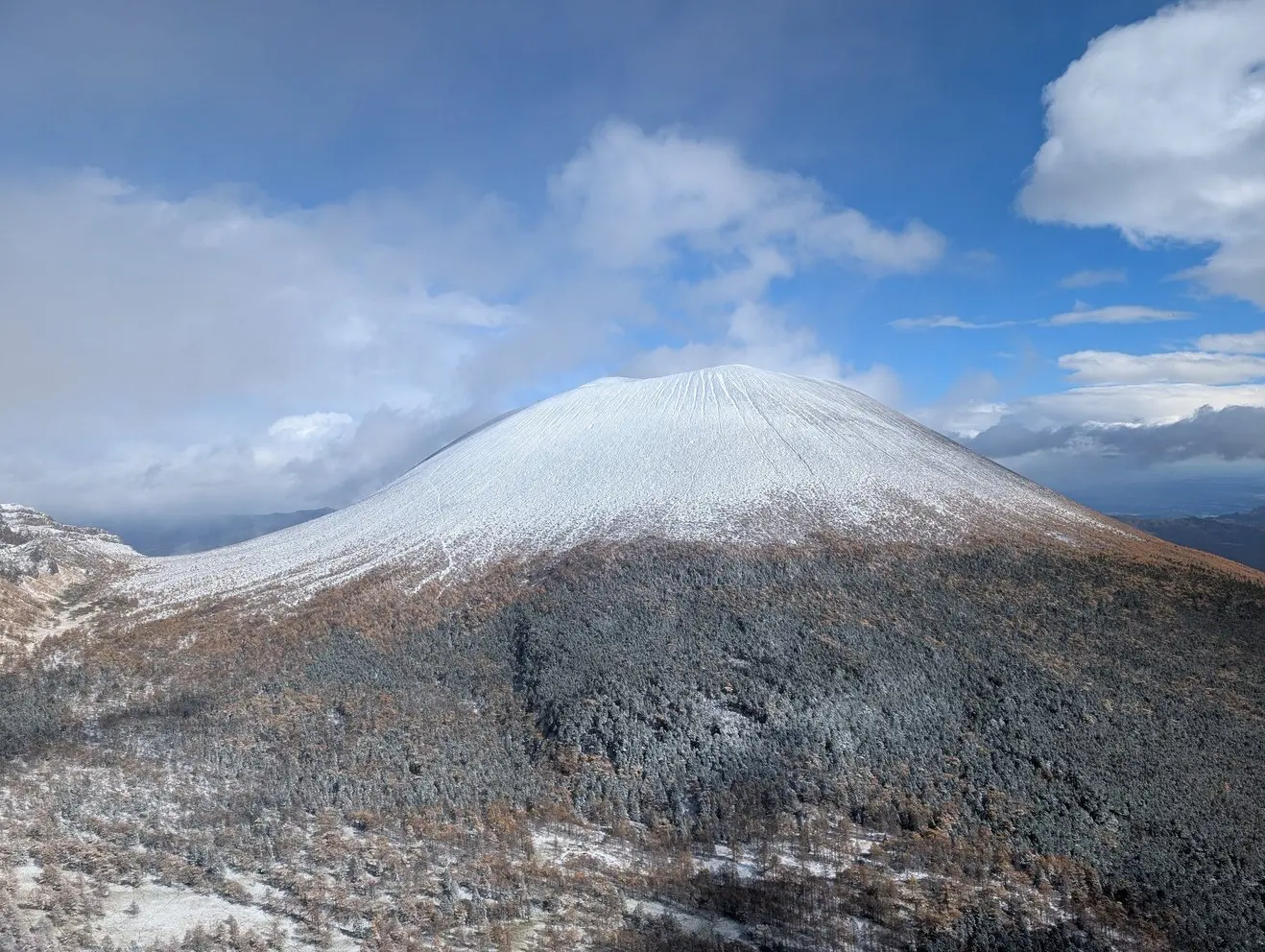 浅間山　ガトーショコラ　黒斑山より