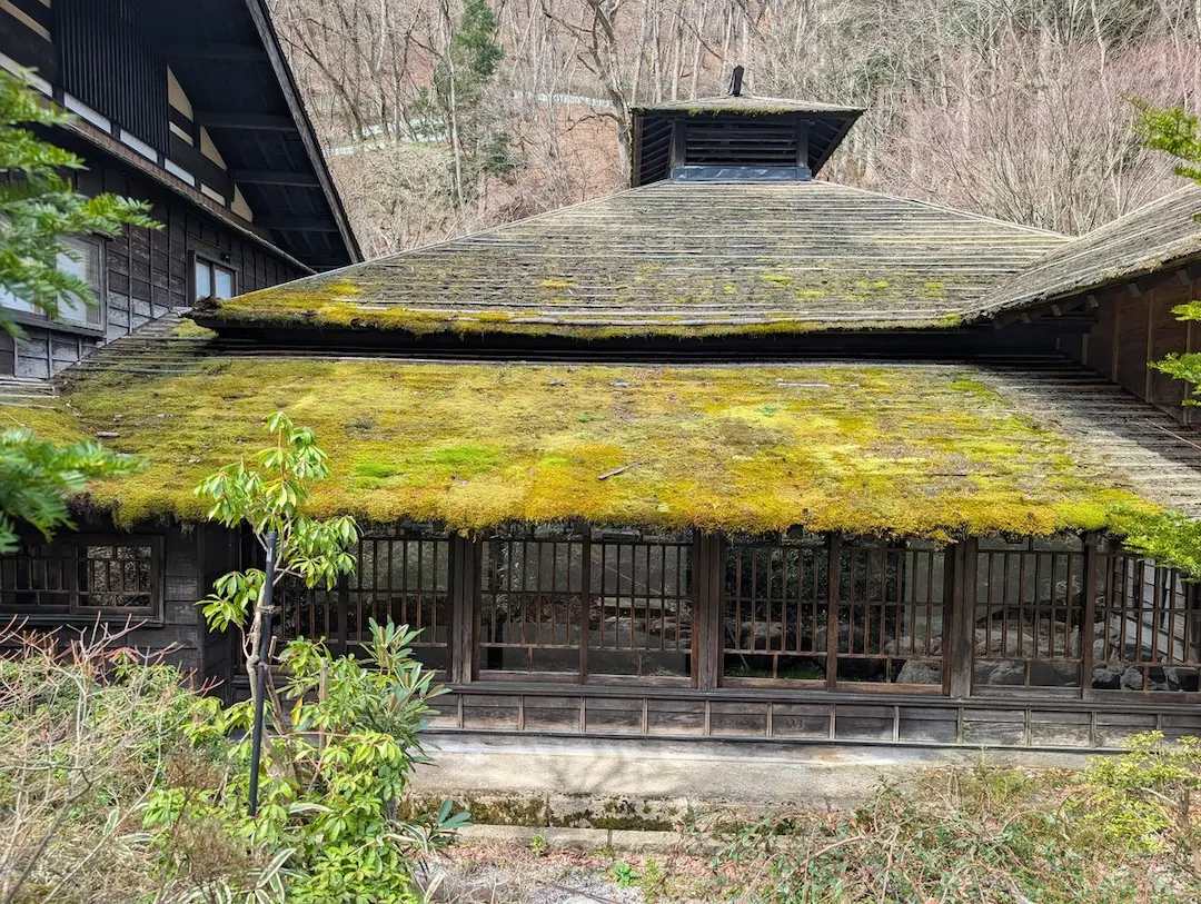 法師温泉 長寿館