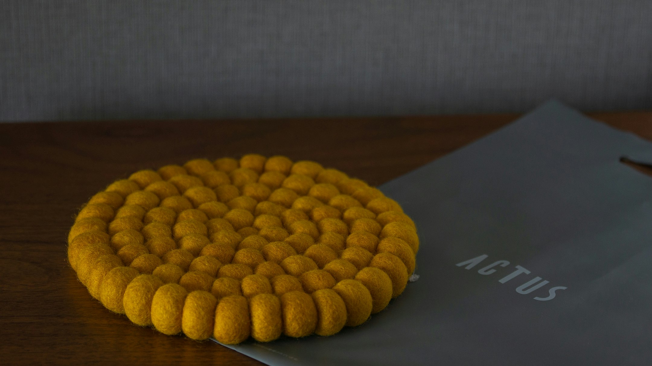 Actus フェルト ドット トリベット R20cm