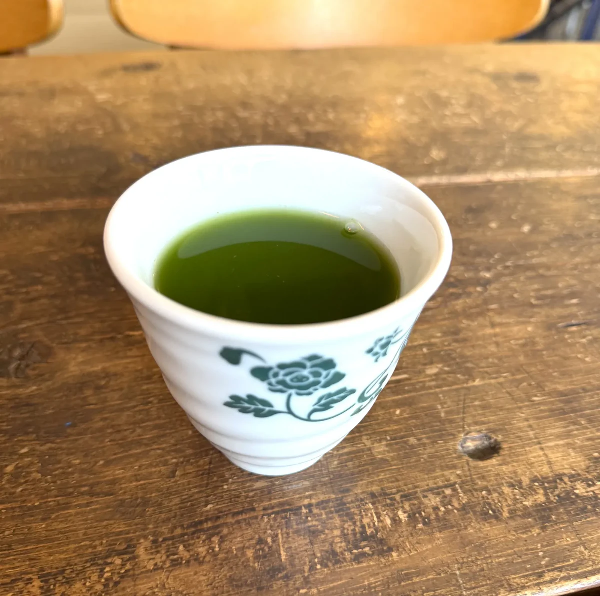 湯呑みの青汁