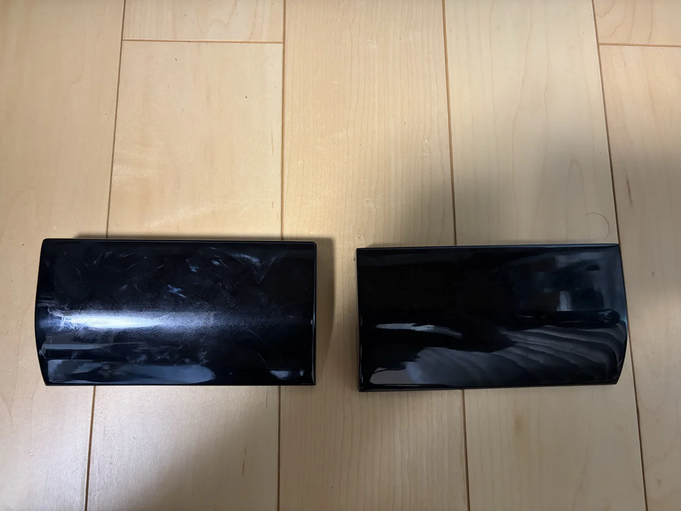 シェルパームレスト(PR84)。硬質シェルが左右2枚