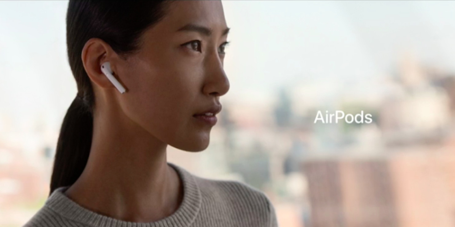Apple社が開発した完全ワイヤレスイヤホン：AirPods