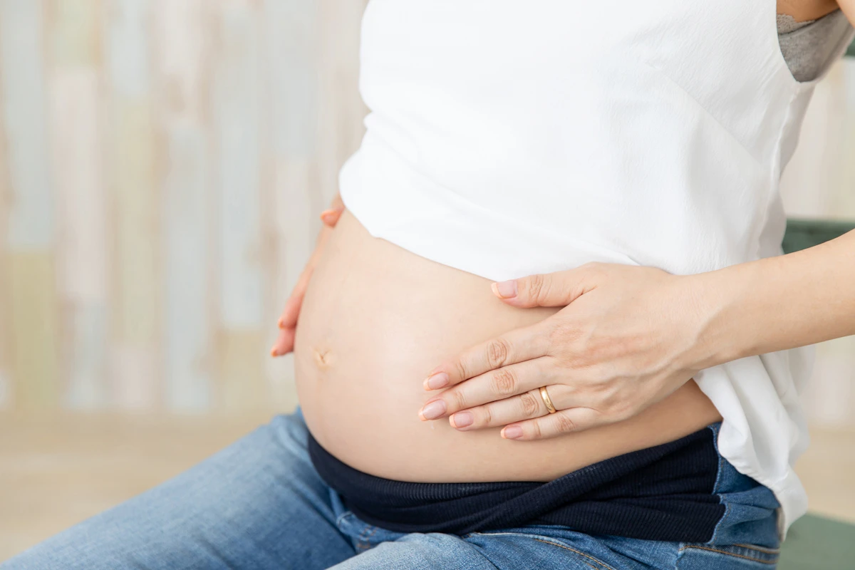 【妊娠線の予防とケア】できてからでは遅い?妊娠中から始める保湿とコラーゲン習慣