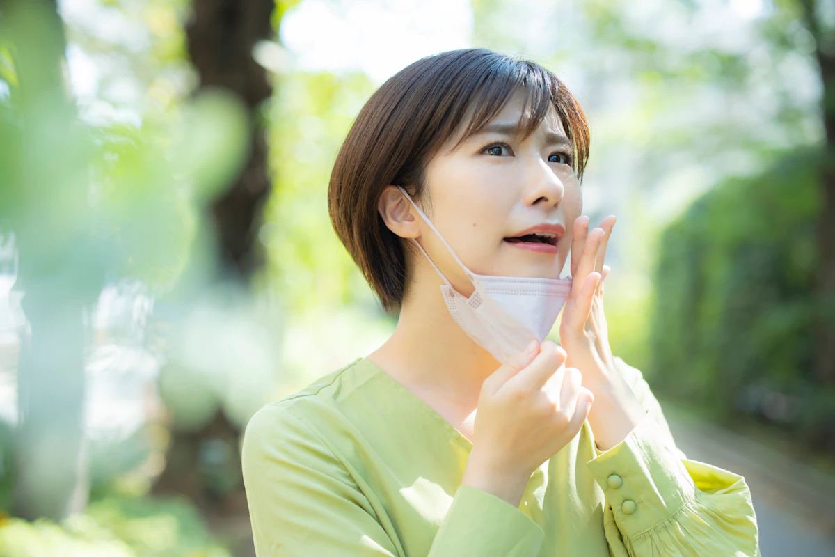 花粉の季節に肌荒れする原因と対策|敏感肌さんのスキンケアガイド
