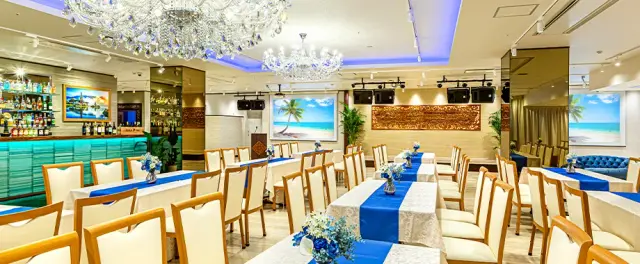 立食250名に対応するグレースバリ横浜西口店の宴会場