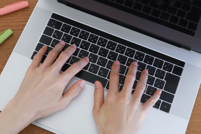 発達障害エンジニアの副業戦略|特性を活かして月10万円稼ぐ方法