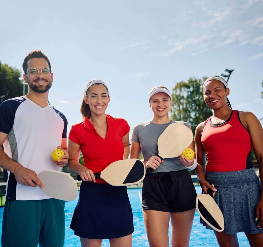 Pickleball Club Hosts Annual Charity Match for Local Schools 楽しく交流できる