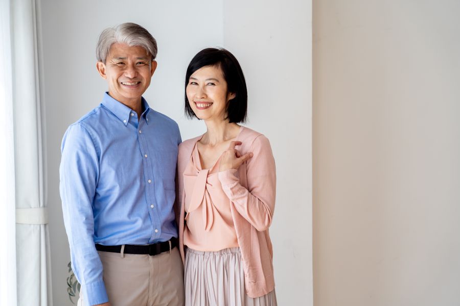 50代は経済的負担の大きな時期！生命保険を見直して負担を軽くするには？