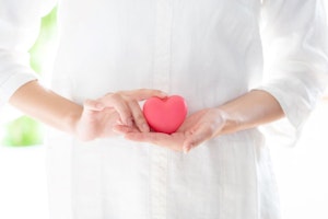 公的医療保険の適用外となる妊娠・出産とは？民間の医療保険での備え方を解説