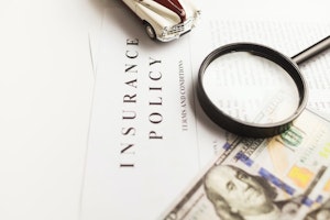 任意保険とは？自賠責保険との違いは？種類や金額の相場などを徹底調査！