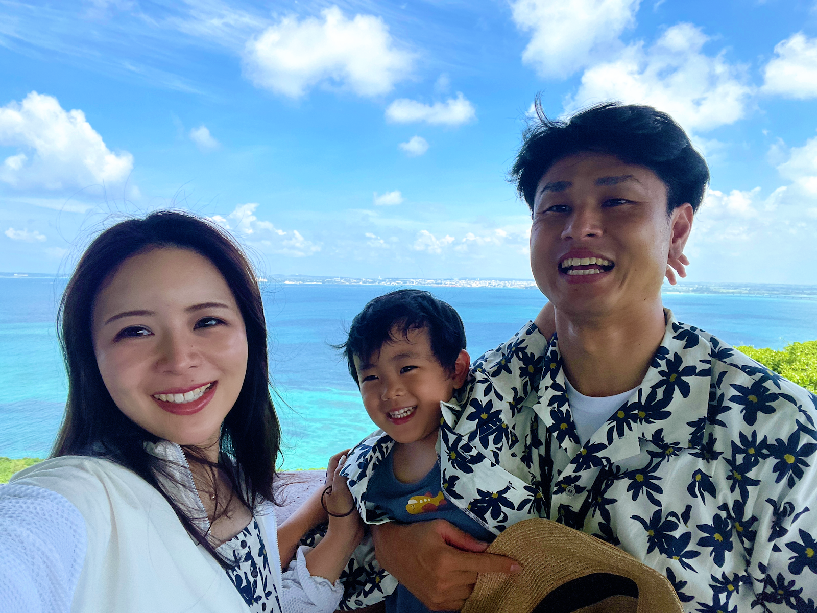 沖縄で撮った家族の思い出の一枚