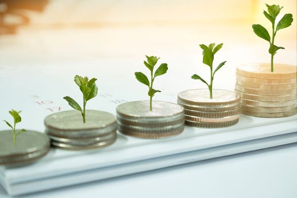 iDeCoの特徴と3つの節税ポイント、NISA、個人年金保険の活用方法を解説