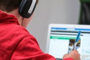 子供に保険は必要？何歳から加入すべき？子供ができたら検討したいおすすめの保険の種類を解説