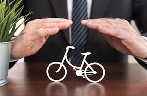 自転車保険の保険料の相場はどれくらい？補償内容やプラン別の保険料を解説