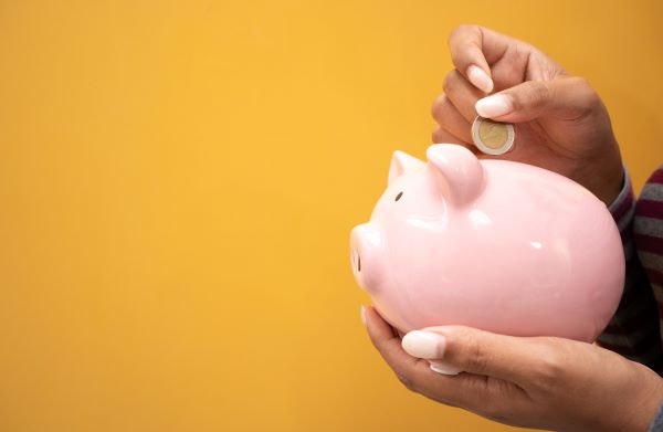老後資金の準備はどうしたらいい？個人年金保険とiDeCoを活用方法を年代別に解説！