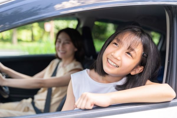 自動車保険の中途解約とは?