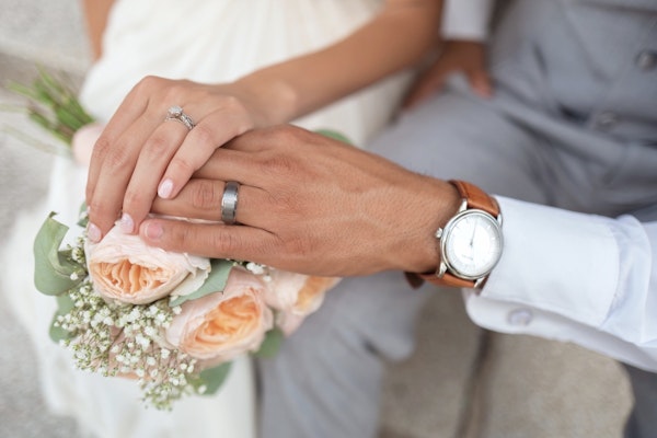 知りたい！年の差婚夫婦のリアルなライフプラン！支出に備える方法とは？