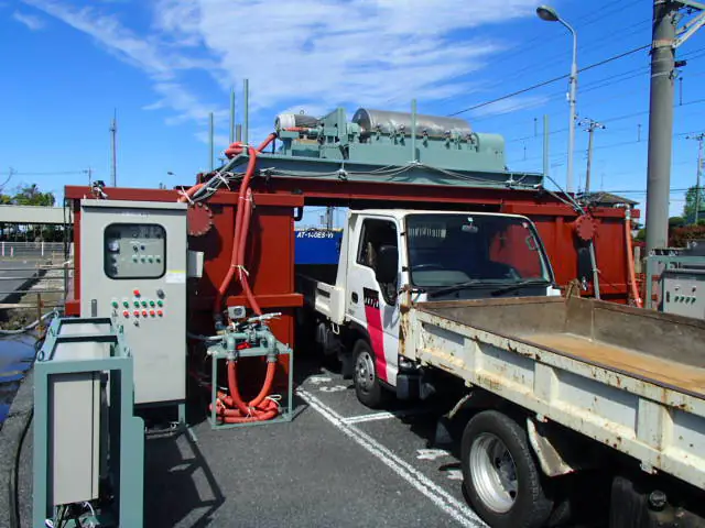 千葉県の鋼矢板工事に土木泥水再利用システムを活用！産廃量が1/6に減容化！