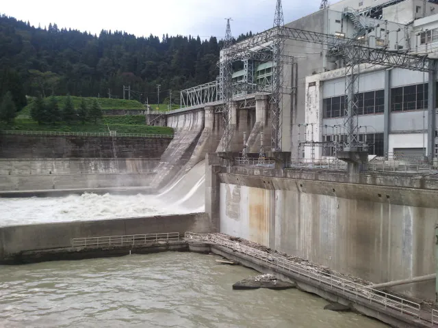 水力発電ダム