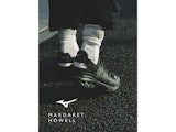 〈マーガレット・ハウエル〉MIZUNO FOR MARGARET HOWELL