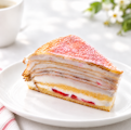 〈ユーハイム〉苺のショートケーキ・ザッハートルテ 期間限定販売